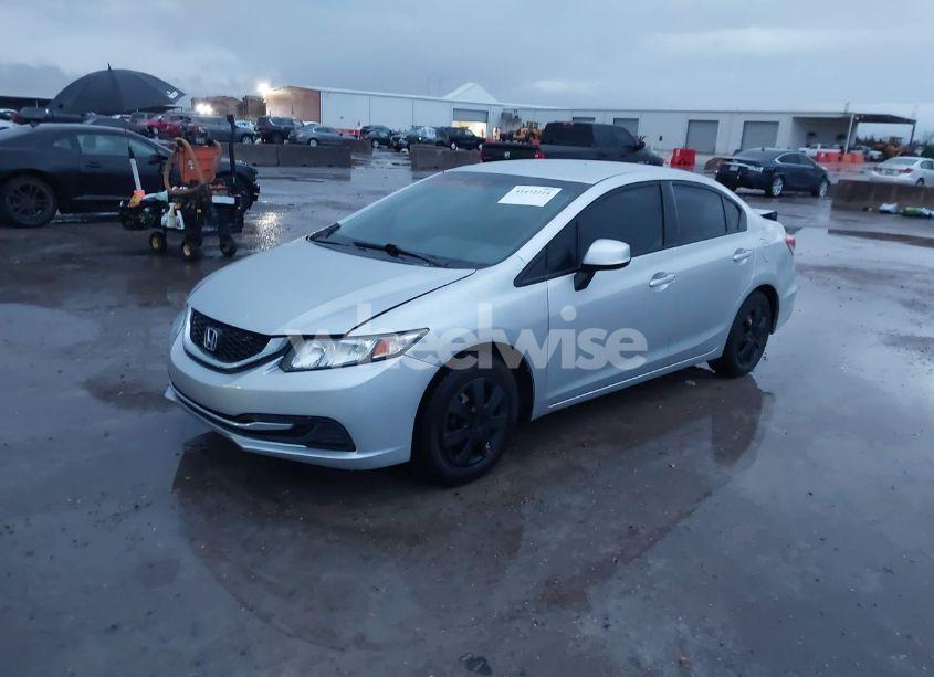 Photo 2 of 2013 Honda Civic LX (VIN 19XFB2F52DE093300)
