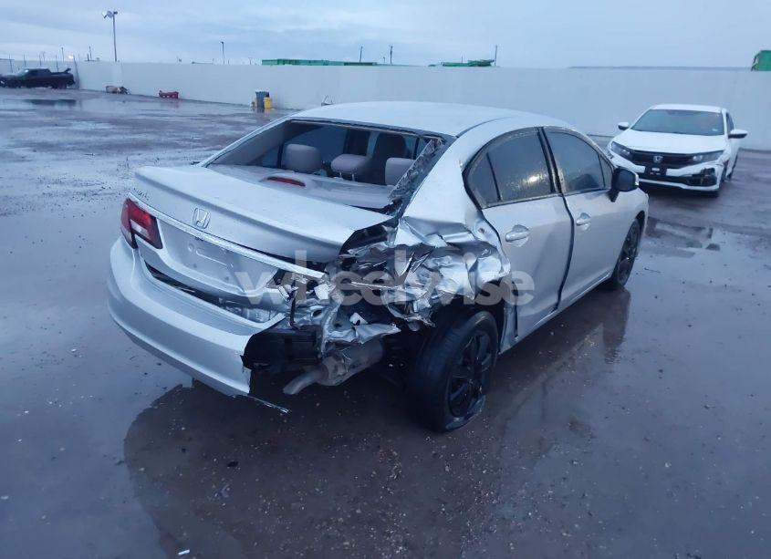 Photo 6 of 2013 Honda Civic LX (VIN 19XFB2F52DE093300)