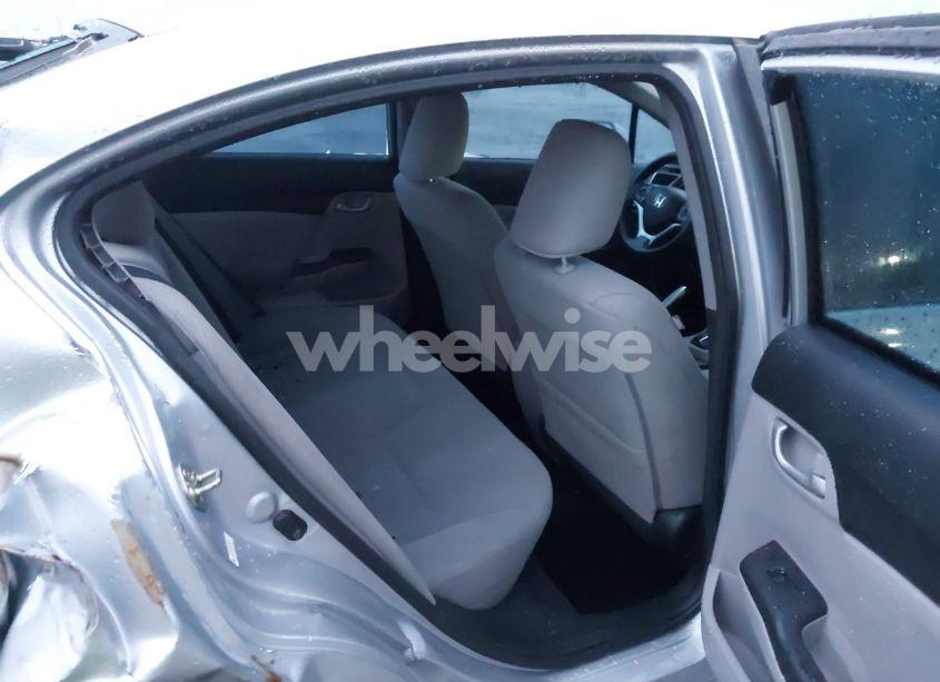 Photo 8 of 2013 Honda Civic LX (VIN 19XFB2F52DE093300)