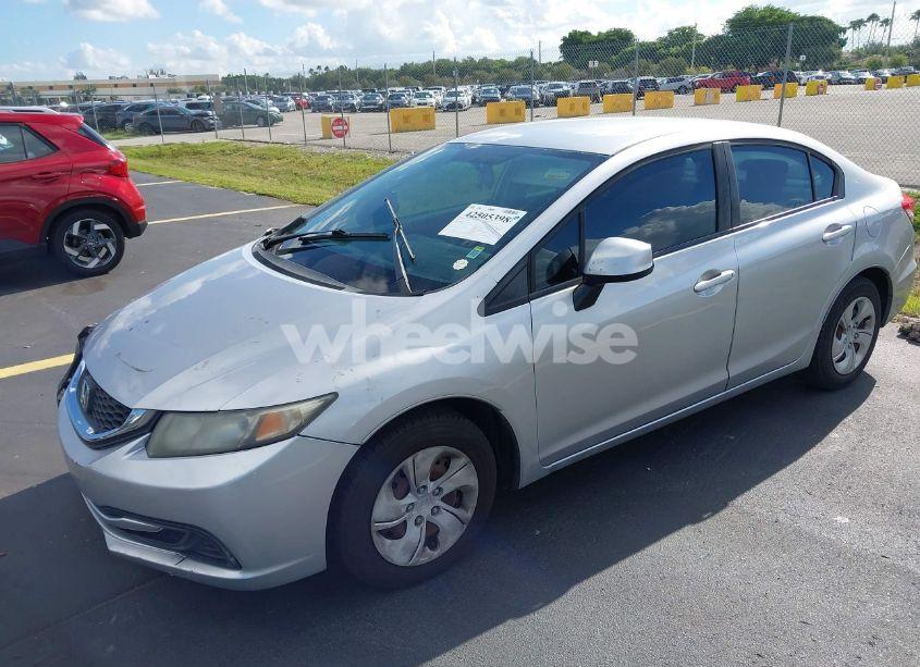 Photo 2 of 2013 Honda Civic LX (VIN 19XFB2F52DE100651)