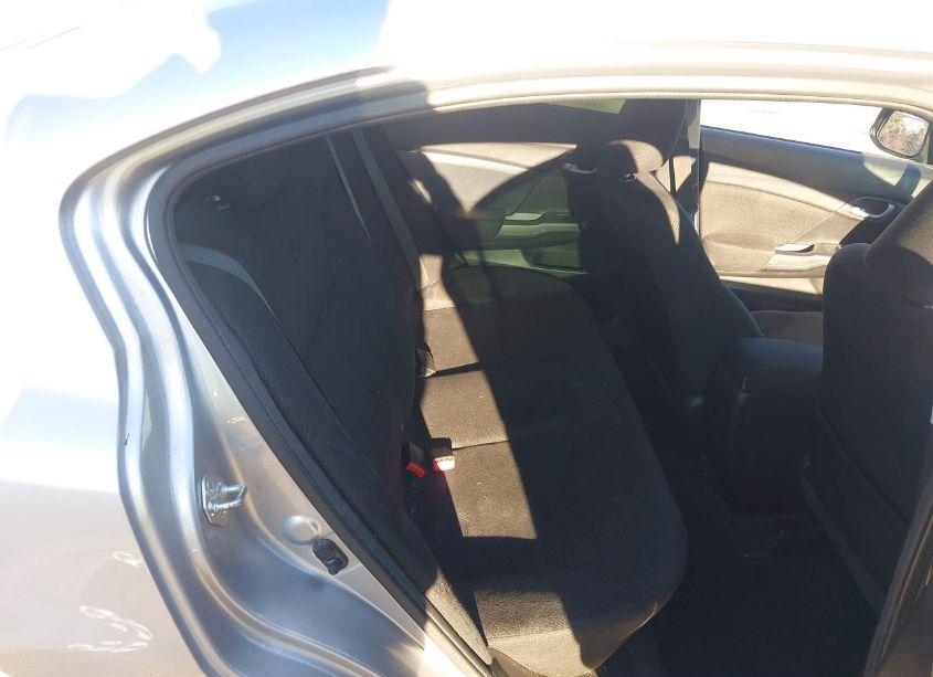 Photo 8 of 2013 Honda Civic LX (VIN 19XFB2F52DE207523)