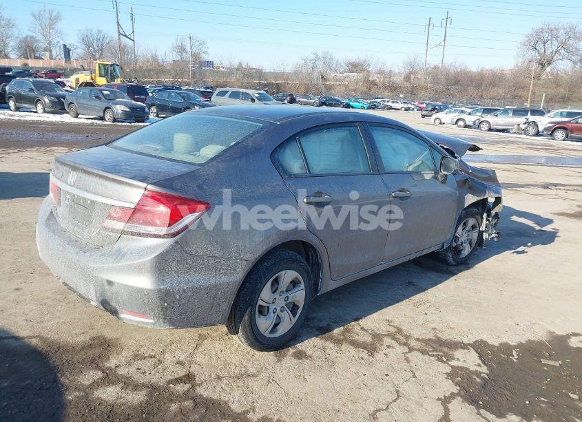 Photo 4 of 2013 Honda Civic LX (VIN 19XFB2F52DE209210)