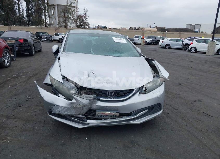 Photo 13 of 2013 Honda Civic LX (VIN 19XFB2F52DE231529)