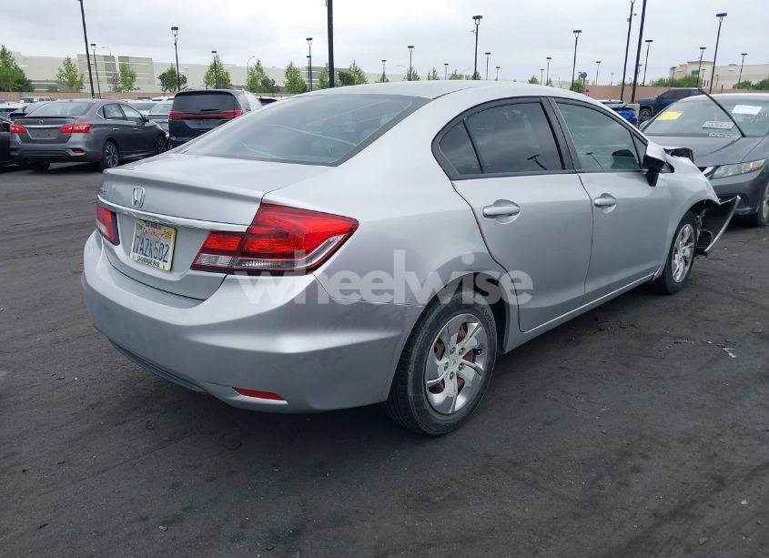 Photo 4 of 2013 Honda Civic LX (VIN 19XFB2F52DE231529)