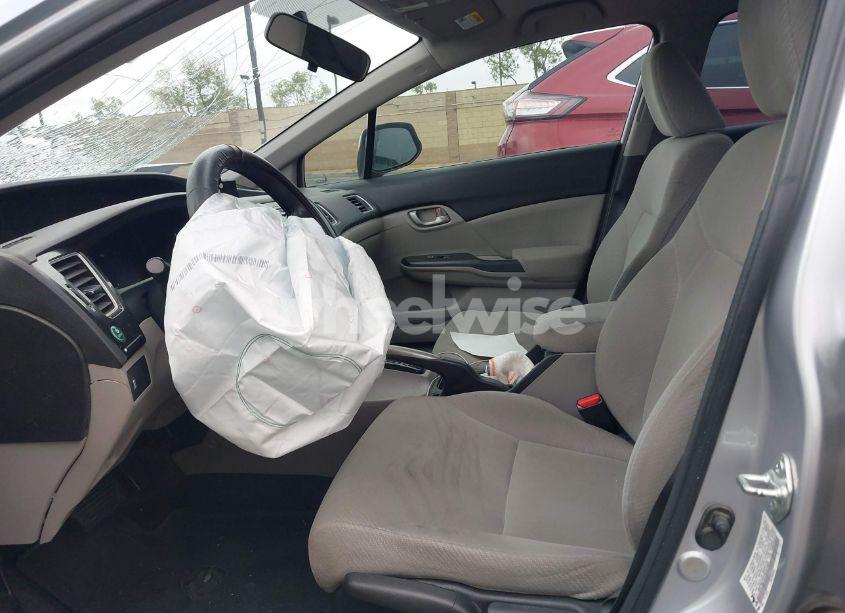 Photo 5 of 2013 Honda Civic LX (VIN 19XFB2F52DE231529)