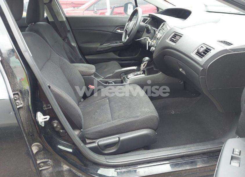 Photo 5 of 2013 Honda Civic LX (VIN 19XFB2F52DE236620)