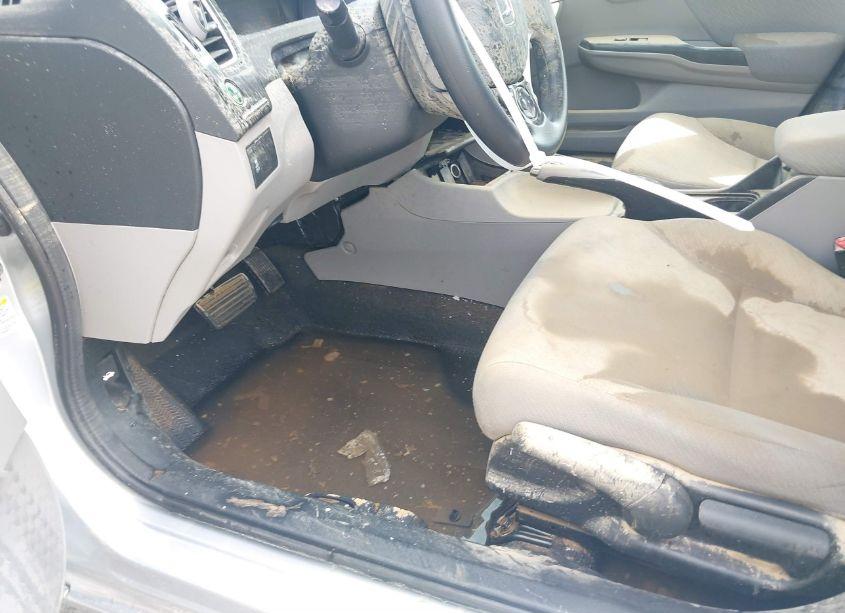 Photo 12 of 2013 Honda Civic LX (VIN 19XFB2F52DE261100)