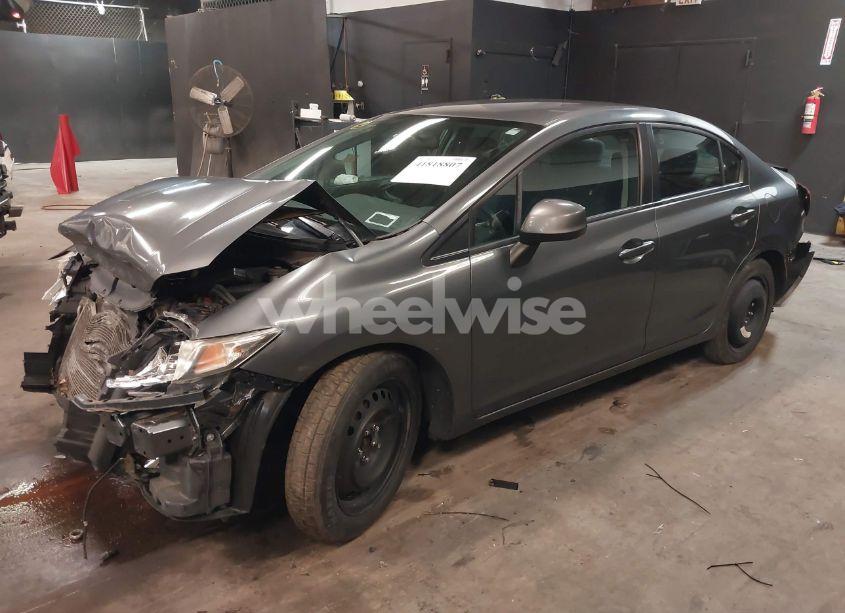 Photo 2 of 2013 Honda Civic LX (VIN 19XFB2F52DE294372)