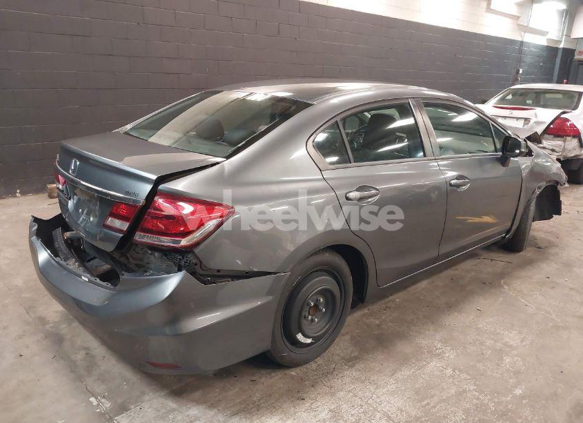 Photo 4 of 2013 Honda Civic LX (VIN 19XFB2F52DE294372)