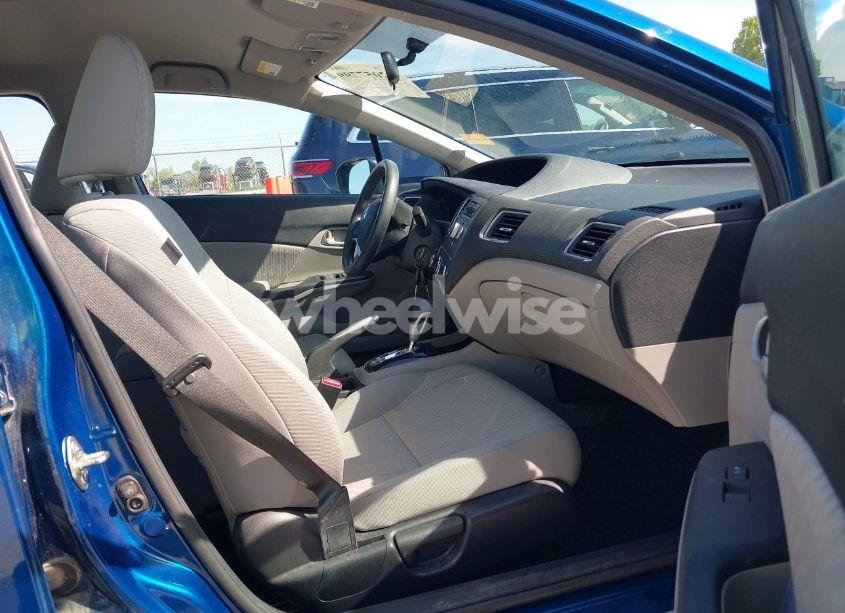 Photo 5 of 2014 Honda Civic LX (VIN 19XFB2F52EE004178)