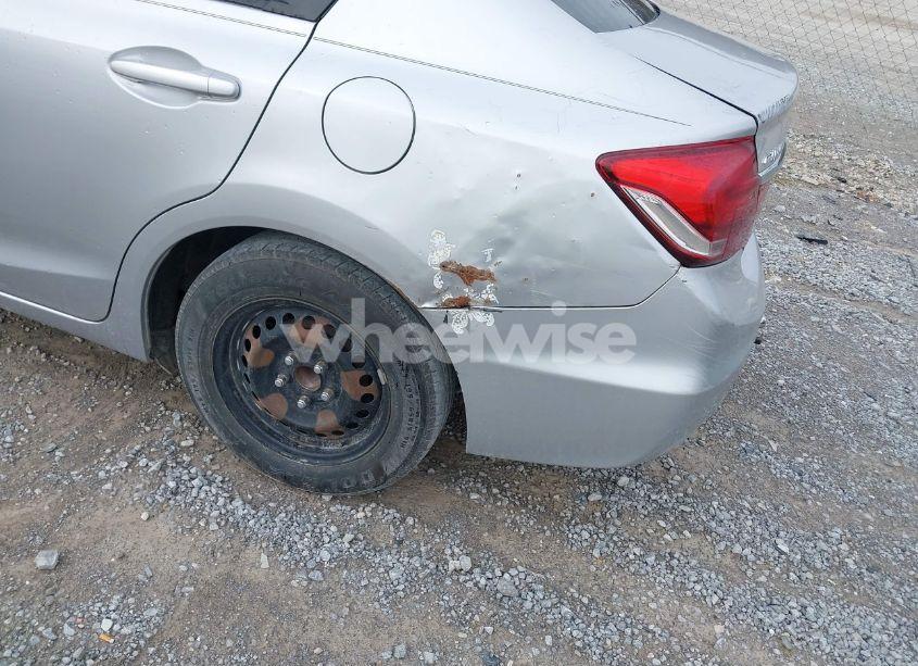 Photo 6 of 2014 Honda Civic LX (VIN 19XFB2F52EE065949)