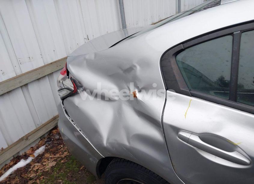 Photo 6 of 2014 Honda Civic LX (VIN 19XFB2F52EE081441)