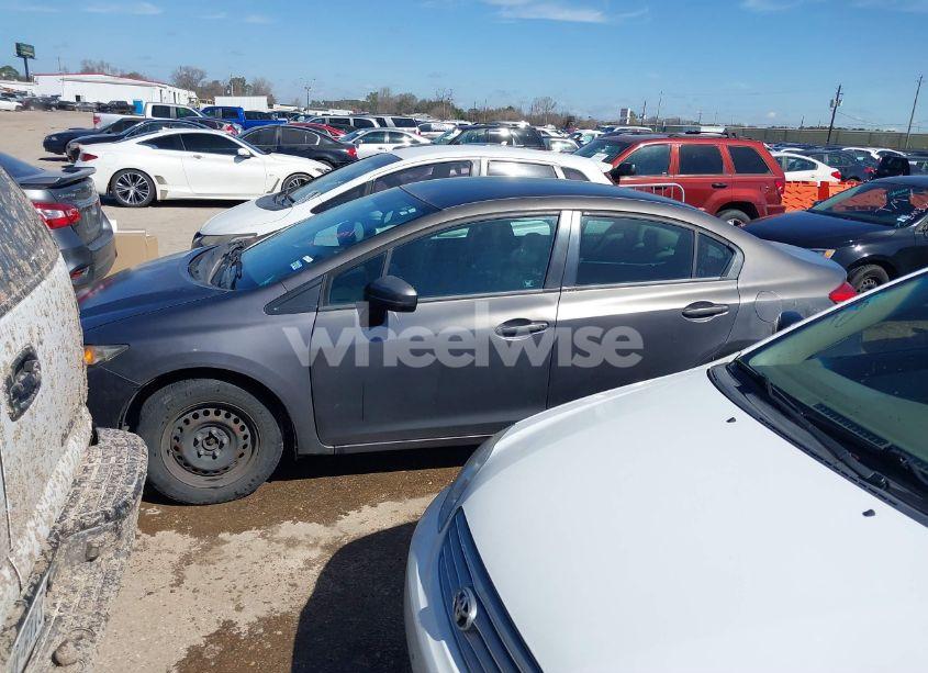 Photo 14 of 2015 Honda Civic LX (VIN 19XFB2F52FE010998)