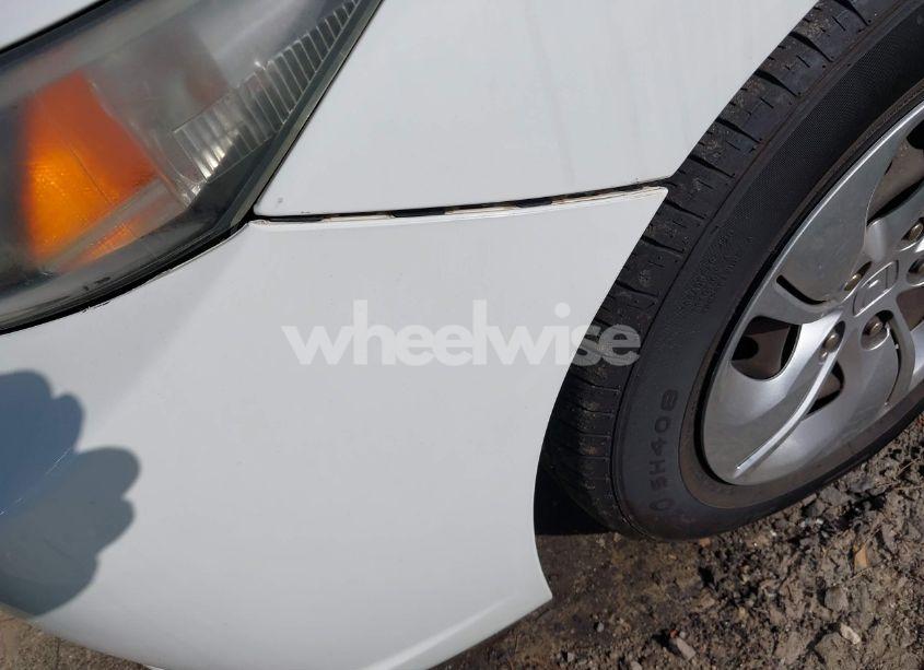 Photo 6 of 2015 Honda Civic LX (VIN 19XFB2F52FE035450)
