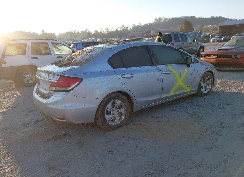 Photo 4 of 2015 Honda Civic LX (VIN 19XFB2F52FE059912)