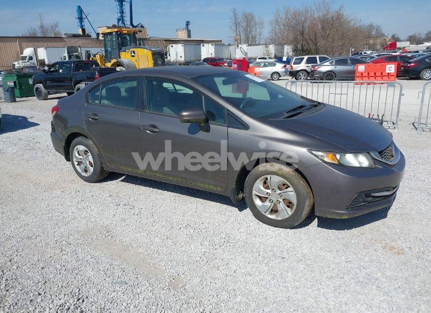 2015 Honda Civic LX (VIN 19XFB2F52FE065791) main photo