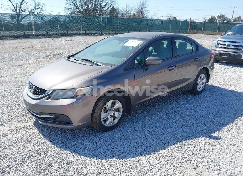 Photo 2 of 2015 Honda Civic LX (VIN 19XFB2F52FE065791)