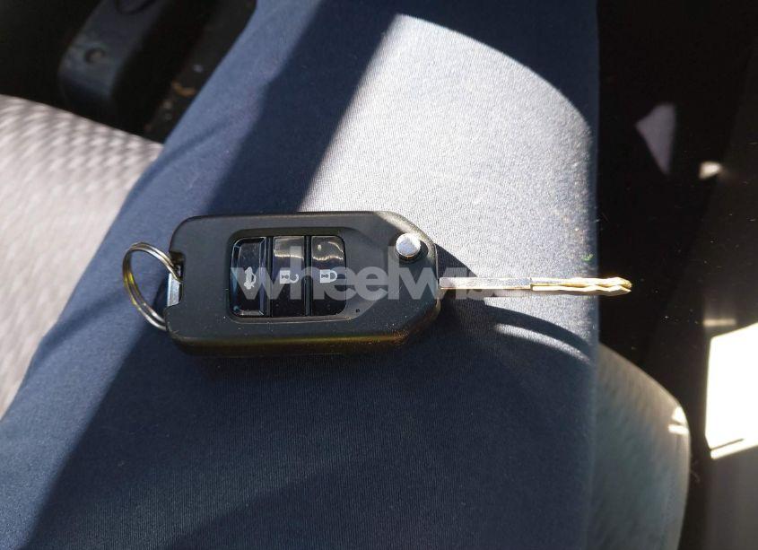 Photo 11 of 2015 Honda Civic LX (VIN 19XFB2F52FE103102)