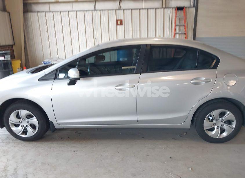 Photo 14 of 2015 Honda Civic LX (VIN 19XFB2F52FE107019)