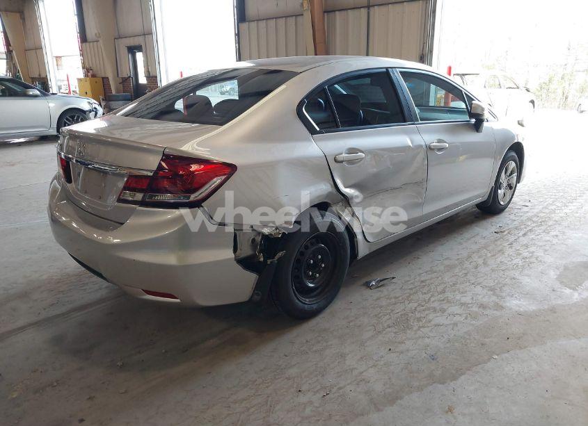 Photo 4 of 2015 Honda Civic LX (VIN 19XFB2F52FE107019)