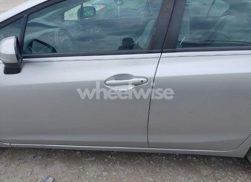 Photo 14 of 2015 Honda Civic LX (VIN 19XFB2F52FE116304)