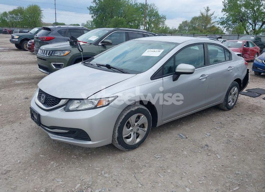Photo 2 of 2015 Honda Civic LX (VIN 19XFB2F52FE116304)