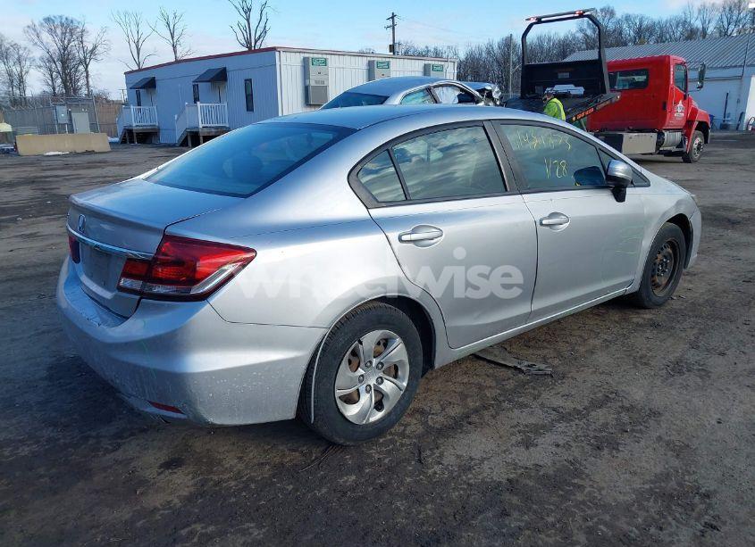 Photo 4 of 2015 Honda Civic LX (VIN 19XFB2F52FE217911)