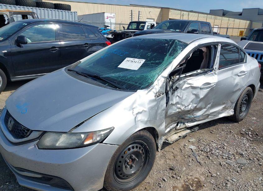 Photo 6 of 2015 Honda Civic LX (VIN 19XFB2F52FE272939)