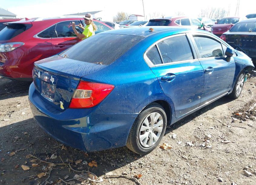 Photo 4 of 2012 Honda Civic LX (VIN 19XFB2F53CE031726)