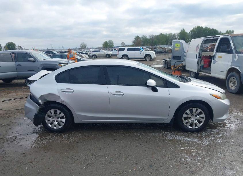 Photo 13 of 2012 Honda Civic LX (VIN 19XFB2F53CE055105)