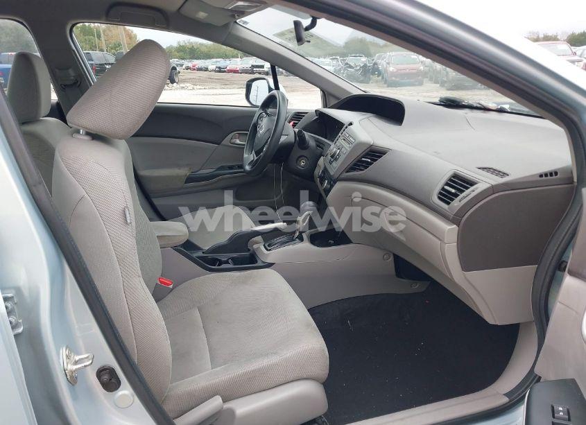 Photo 5 of 2012 Honda Civic LX (VIN 19XFB2F53CE057565)