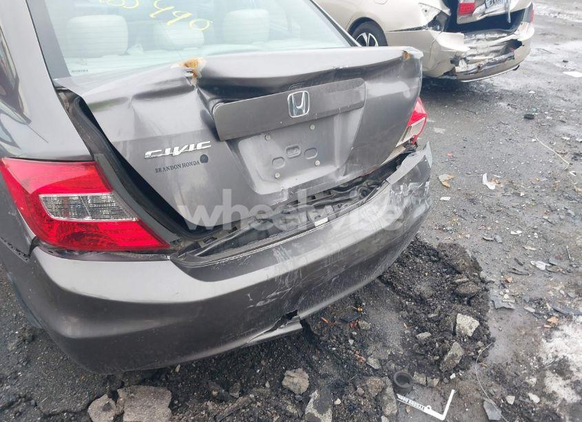Photo 6 of 2012 Honda Civic LX (VIN 19XFB2F53CE081705)
