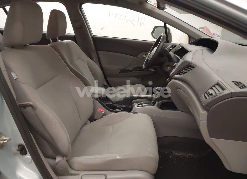 Photo 5 of 2012 Honda Civic SDN LX (VIN 19XFB2F53CE082739)