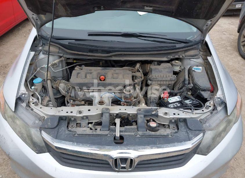 Photo 10 of 2012 Honda Civic LX (VIN 19XFB2F53CE091683)