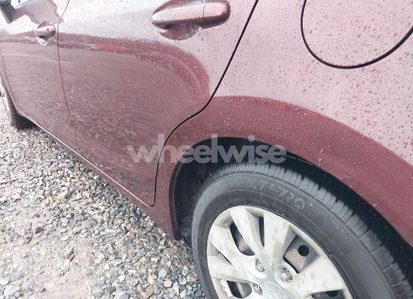 Photo 6 of 2012 Honda Civic LX (VIN 19XFB2F53CE099394)