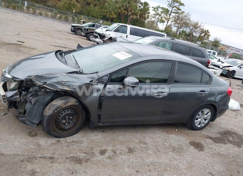 Photo 14 of 2012 Honda Civic SDN LX (VIN 19XFB2F53CE104125)