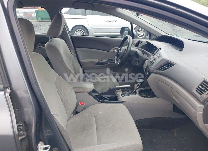 Photo 5 of 2012 Honda Civic LX (VIN 19XFB2F53CE340063)