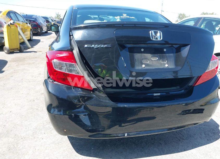 Photo 6 of 2012 Honda Civic LX (VIN 19XFB2F53CE368977)