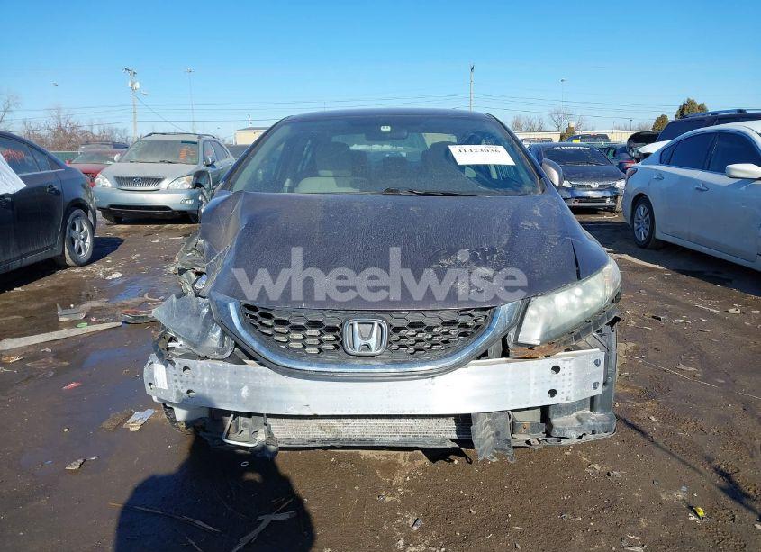 Photo 6 of 2013 Honda Civic LX (VIN 19XFB2F53DE003748)