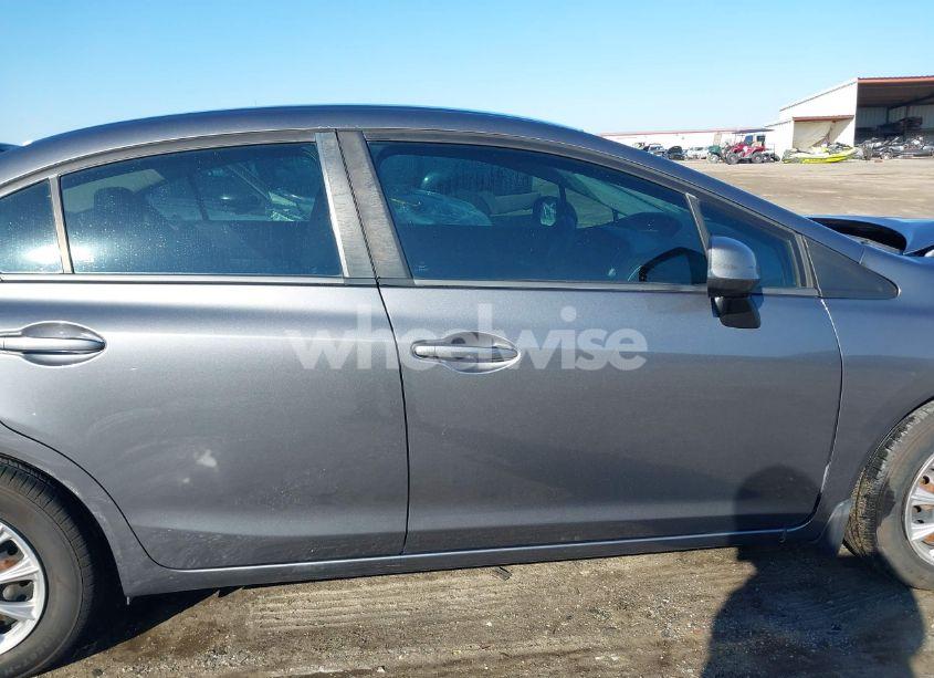 Photo 14 of 2013 Honda Civic LX (VIN 19XFB2F53DE014975)