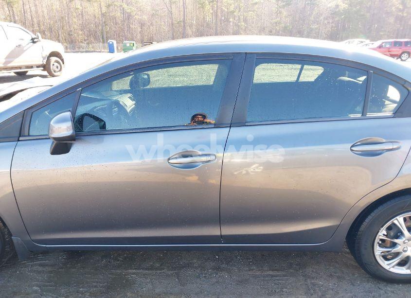 Photo 15 of 2013 Honda Civic LX (VIN 19XFB2F53DE014975)