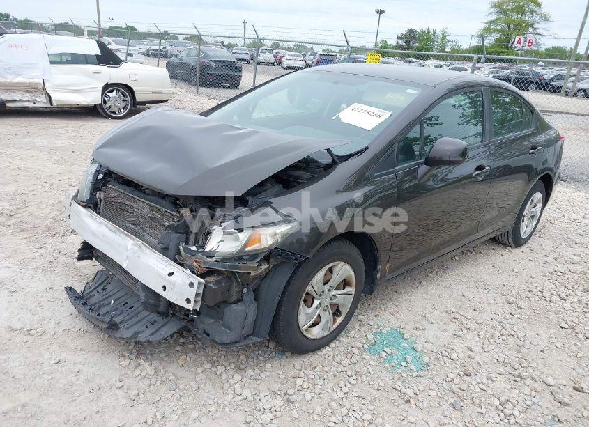 Photo 2 of 2013 Honda Civic LX (VIN 19XFB2F53DE015480)