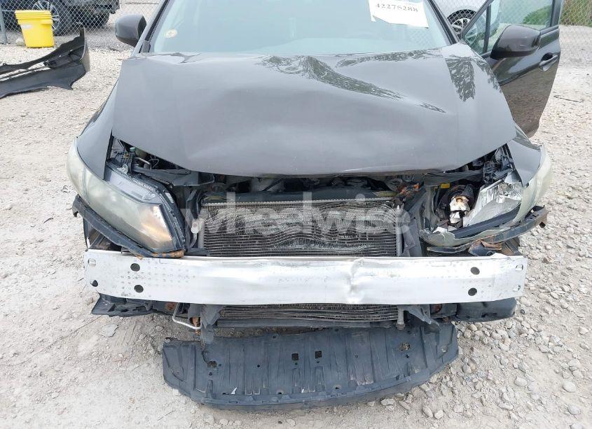 Photo 6 of 2013 Honda Civic LX (VIN 19XFB2F53DE015480)