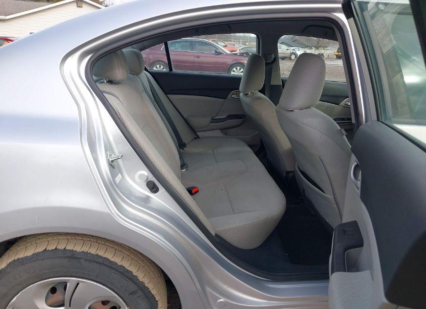 Photo 8 of 2013 Honda Civic LX (VIN 19XFB2F53DE024664)