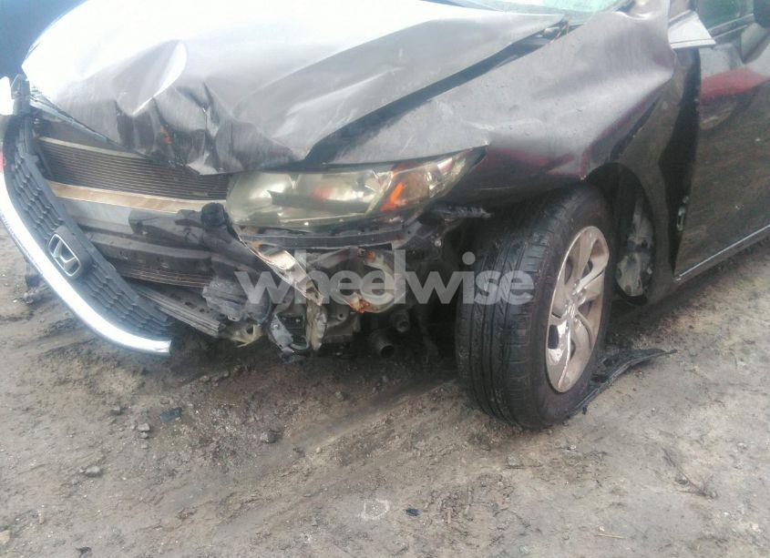 Photo 6 of 2013 Honda Civic LX (VIN 19XFB2F53DE031839)