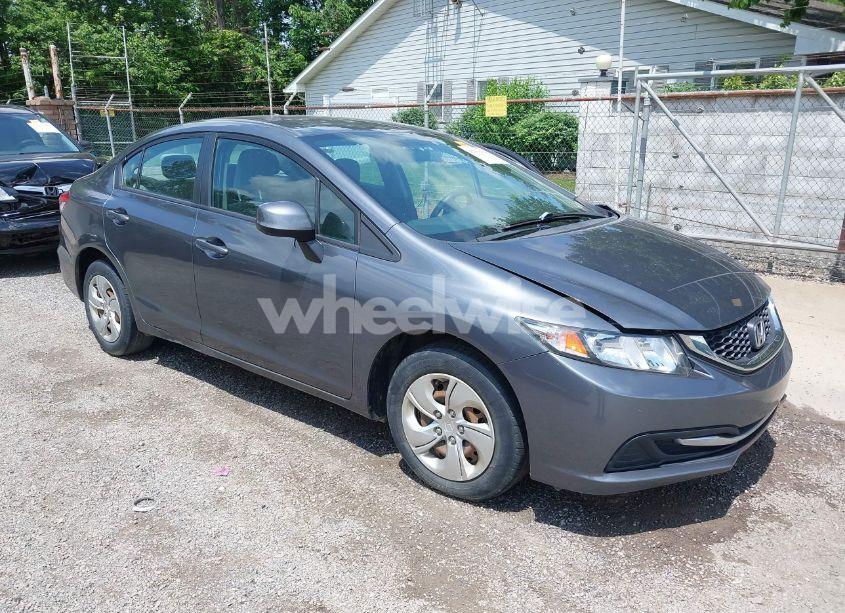 2013 Honda Civic LX (VIN 19XFB2F53DE041982) main photo