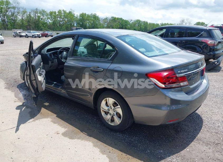 Photo 3 of 2013 Honda Civic LX (VIN 19XFB2F53DE041982)