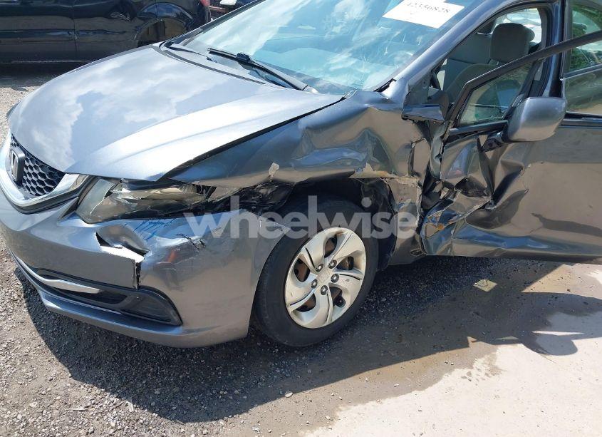 Photo 6 of 2013 Honda Civic LX (VIN 19XFB2F53DE041982)