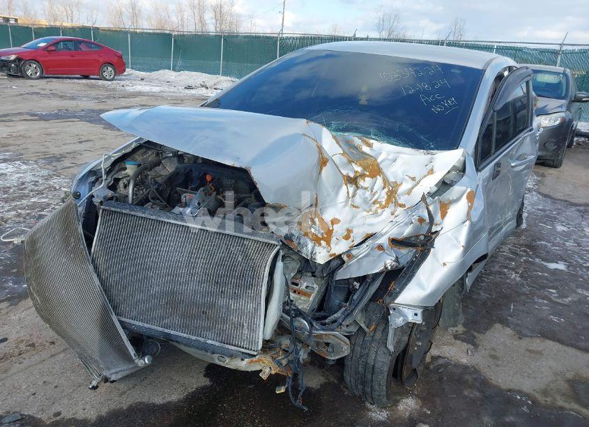 Photo 2 of 2013 Honda Civic LX (VIN 19XFB2F53DE043781)