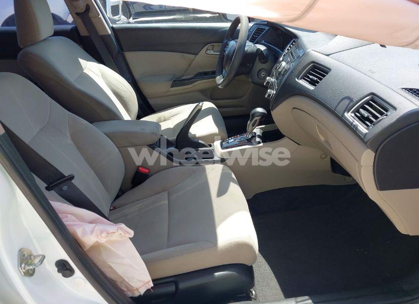 Photo 5 of 2013 Honda Civic LX (VIN 19XFB2F53DE065571)